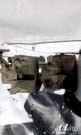 Суппорта Ауди 100(44)