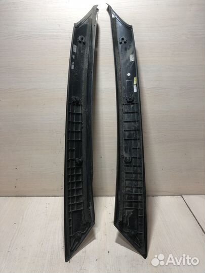 Накладка лобового стекла левая для Skoda Fabia 2