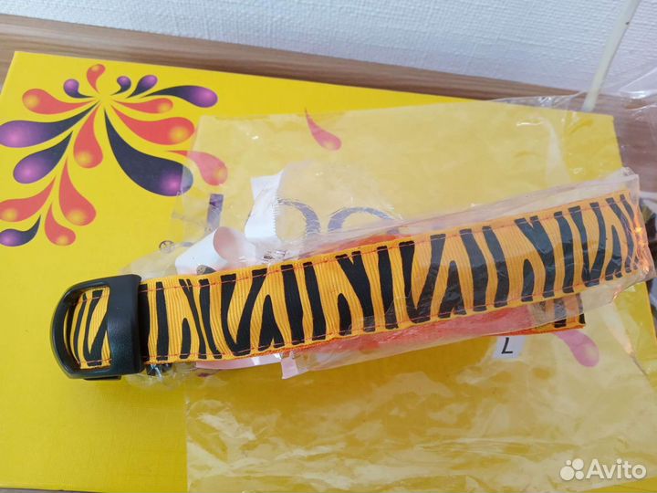 Светящийся ошейник для собак.новый