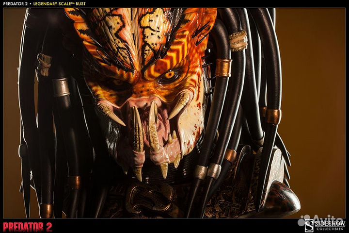 Sideshow Predator 2 Predator Legendary Scale bust