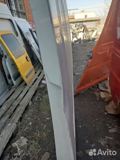 Дверь боковая сдвижная правая низ глух Рено Мастер