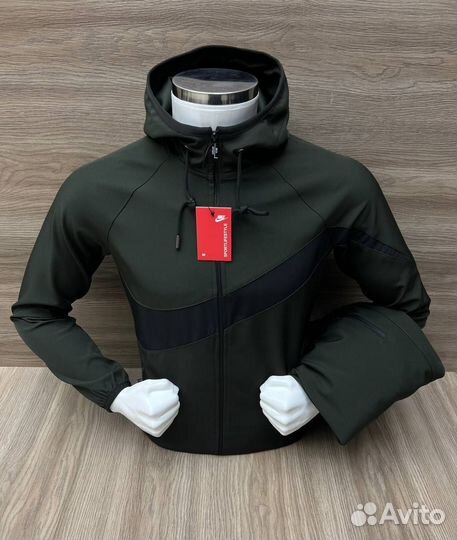 Спортивный костюм