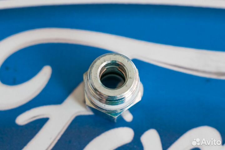 Штуцер гур Форд Фокус 2, Форд Транзит (21мм)