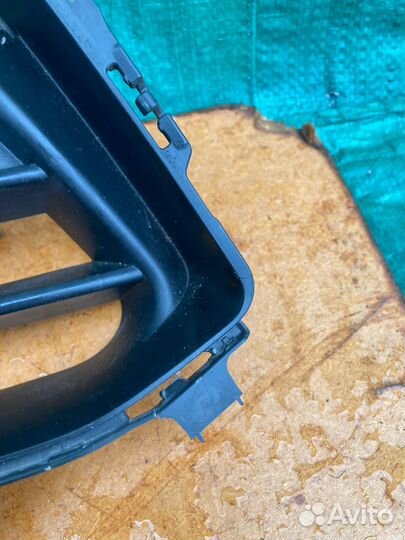 Решетка в бампер центральная Lexus RX 350 2016+