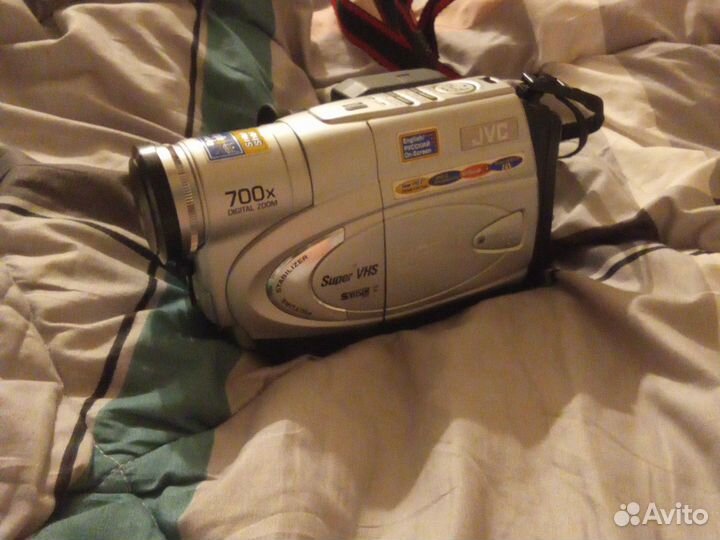 Кассетная камера JVC