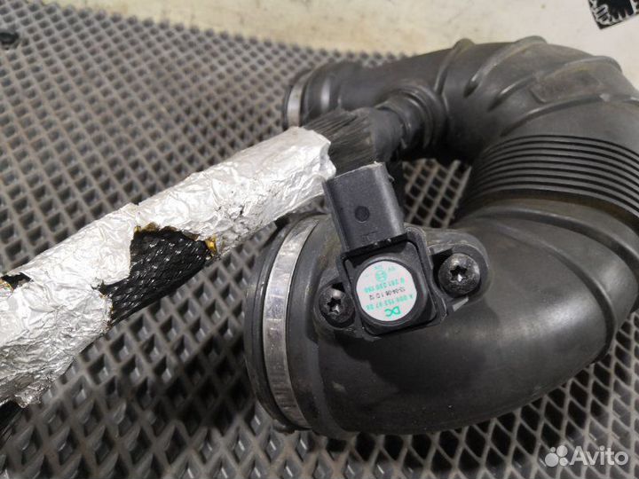 Патрубок воздушного фильтра Mercedes-Benz E-Class