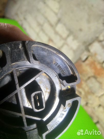 Датчик уровня топлива Audi 80 b3