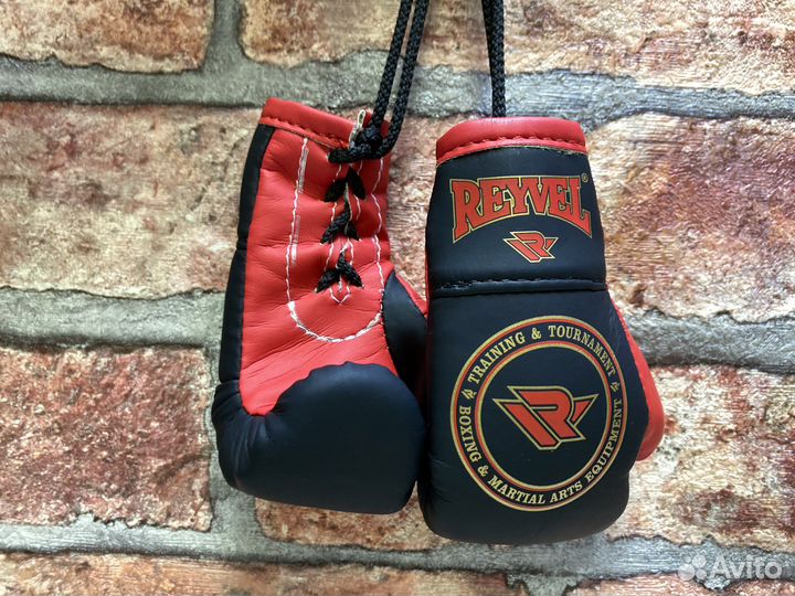 Сувенирные перчатки Reyvel чёрно-красные