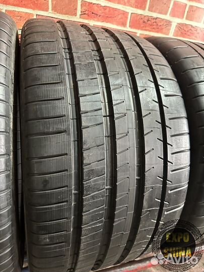Michelin Pilot Super Sport 325/30 R21 и 285/35 R21