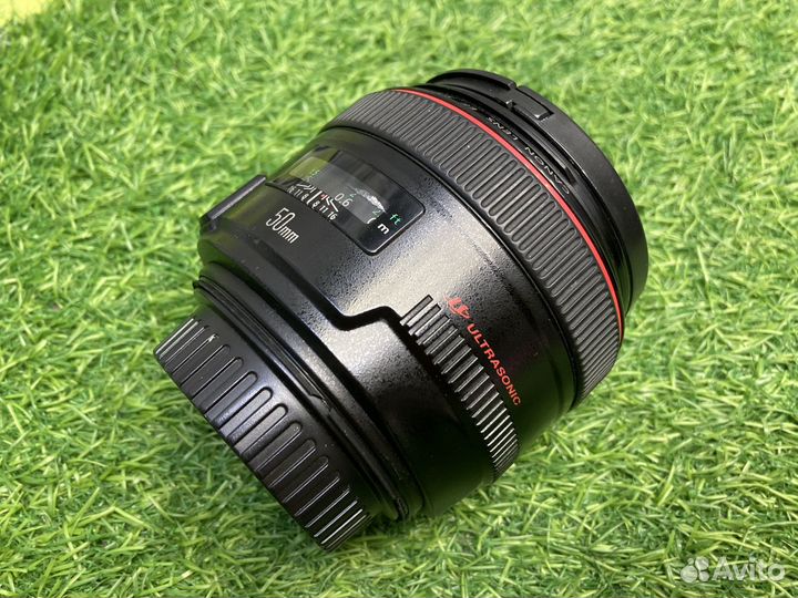 Canon EF 50mm 1.2L USM