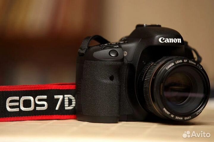 Фотоаппарат Canon 7d (Пробег 2000 кадров)