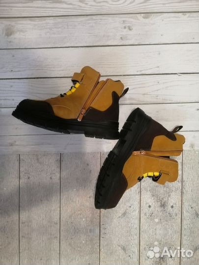 Ботинки осенние