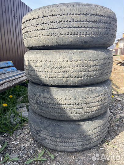 Bridgestone Dueler H/T 684III 245/65 R17