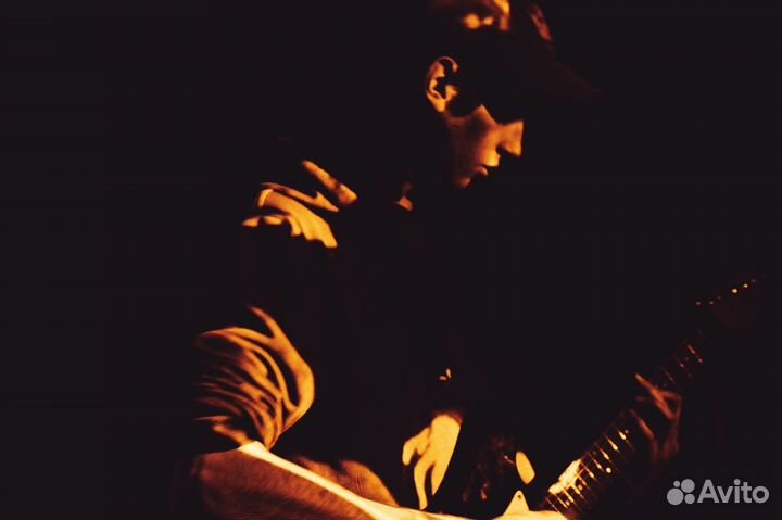 Преподаватель по электрогитаре