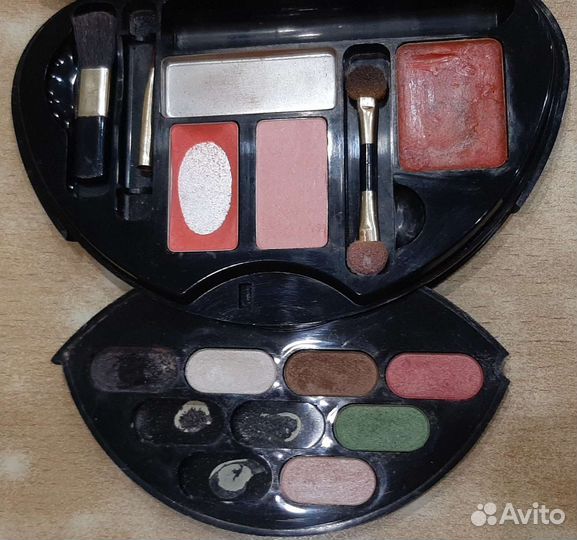 Наборы косметики советского времени