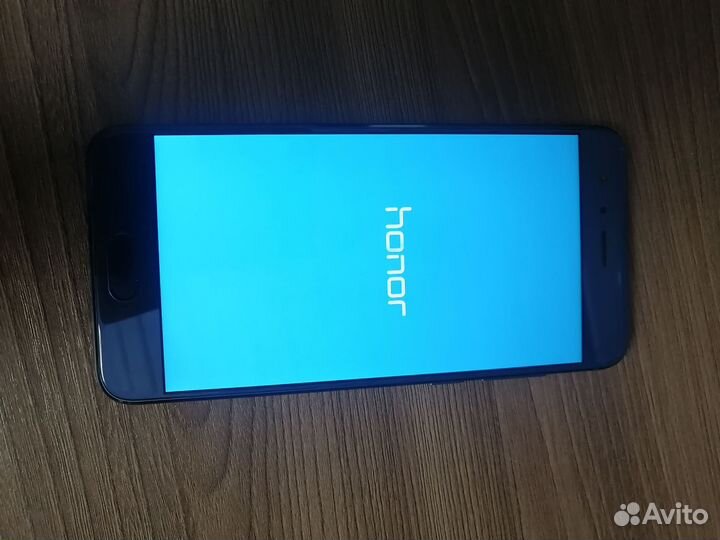 HONOR 9, 6/64 ГБ