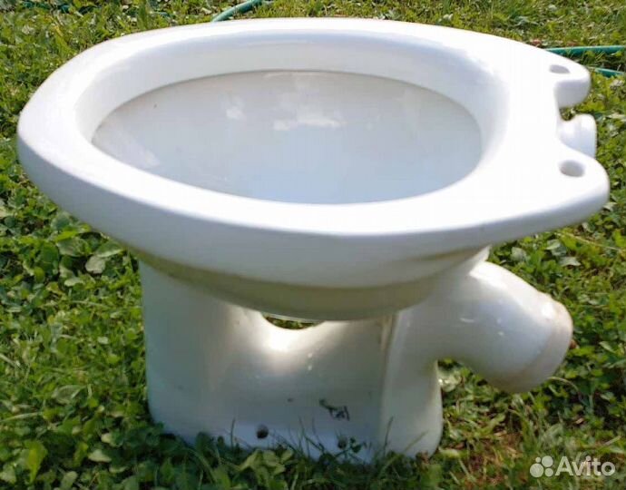 Продам новый унитаз