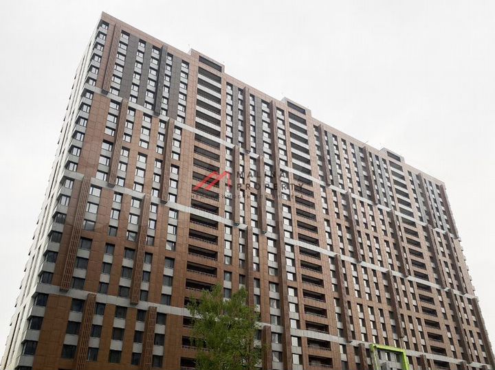 Продам торговое помещение, 358 м²