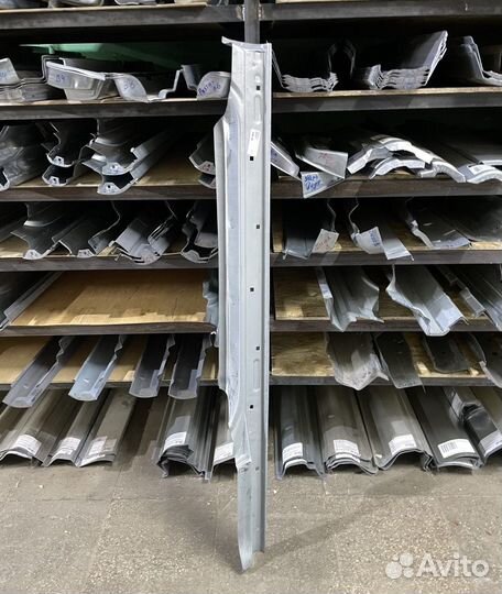 Порог правый Honda HR-V 1998-2006 3дв (Polcar)