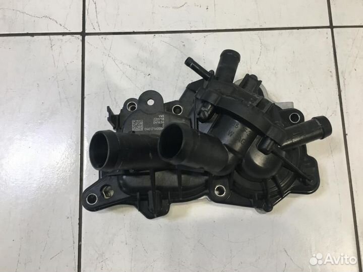 Насос водяной помпа Volkswagen Golf 7 5G1 MK7