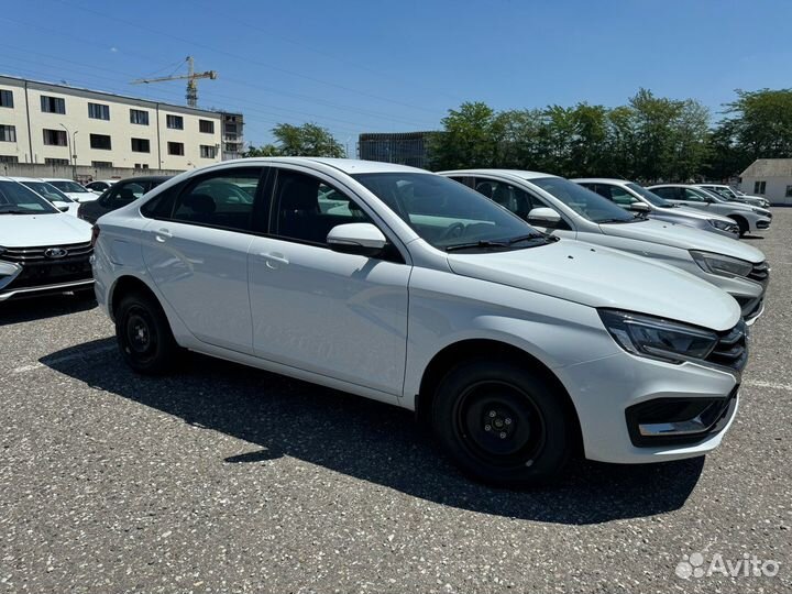 LADA Vesta 1.8 CVT, 2024