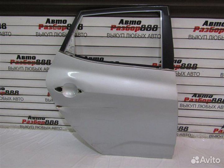Дверь задняя правая Kia Venga G4FG 2011