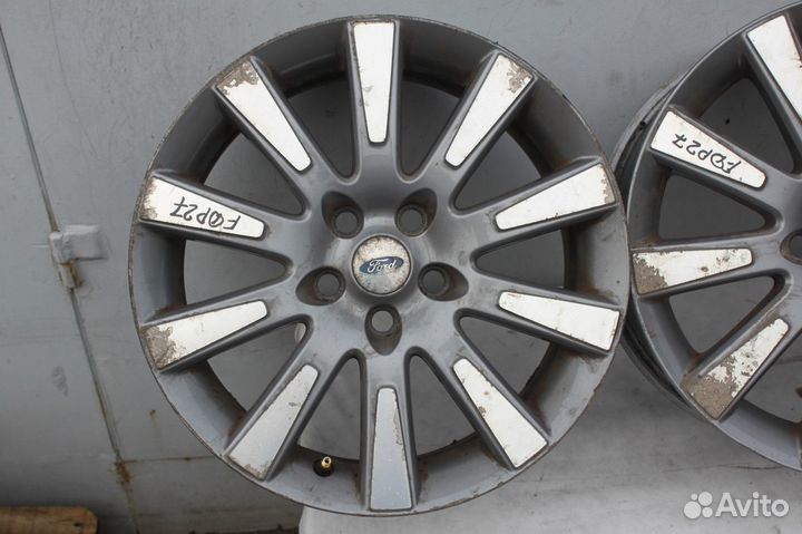 Комплект литых дисков R17