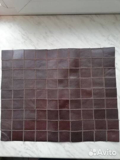 Пластины из кусочков кожи