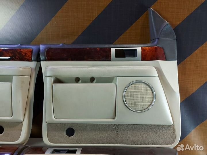 Комплект обшивок дверей Lincoln Navigator 5.4L