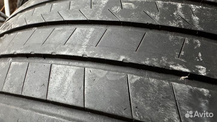 Bridgestone Alenza 001 245/45 R19