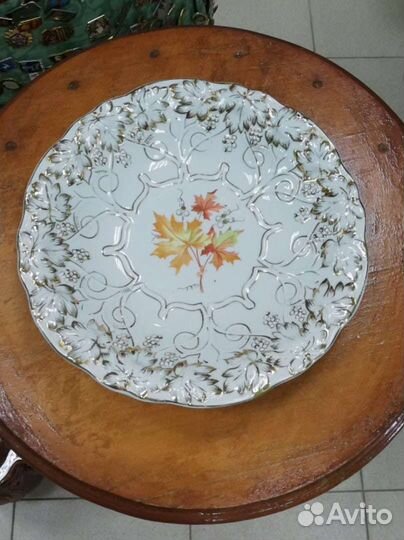Большое красивое блюдо Дулево, кленовые листья