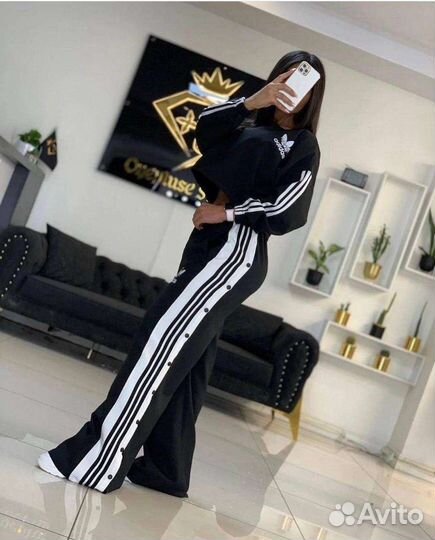 Костюм спортивный