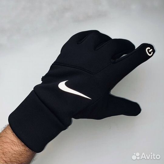 Перчатки nike swoosh