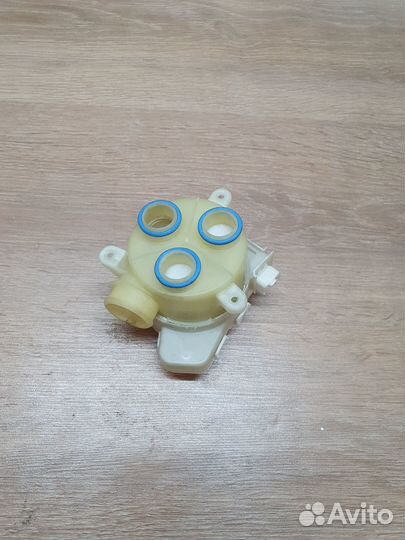 Распределитель потока посудомойке Whirlpool