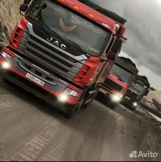 Требуются водители самосвалов