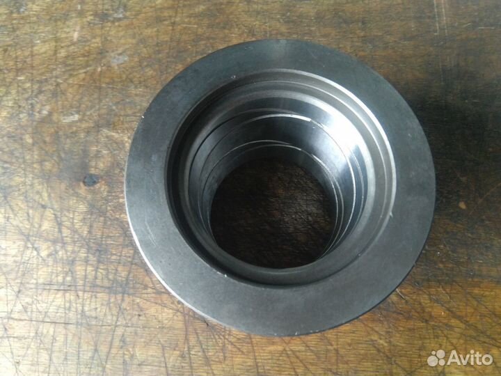 Втулка 20Y-70-32410