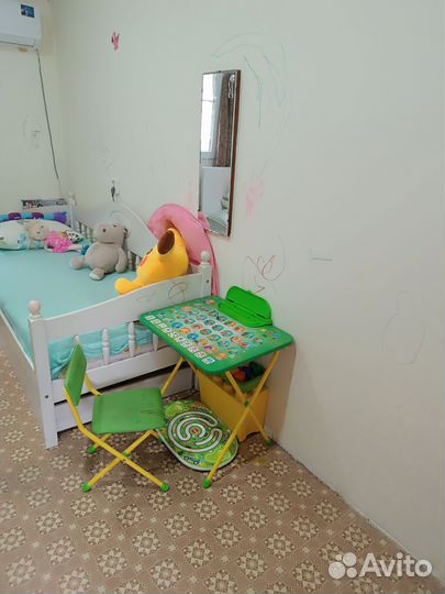 Детский стол и стул
