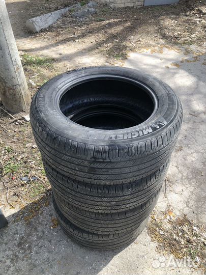 Michelin Latitude Tour HP 255/55 R18 и 255/55 R18 105V