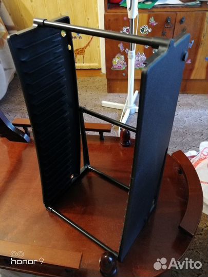 Стойка для DVD-дисков