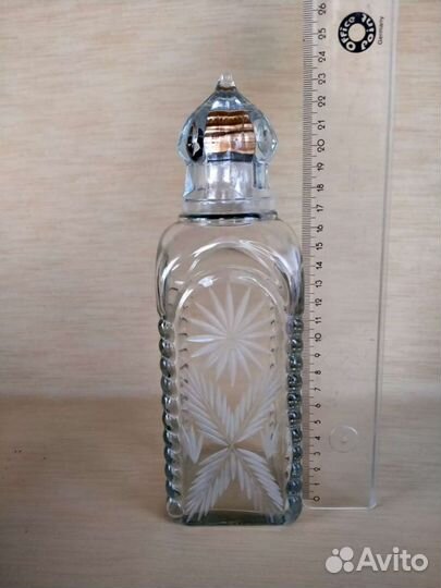 Графин со стопками