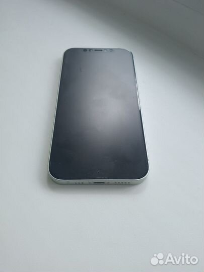 iPhone 12, 64 ГБ