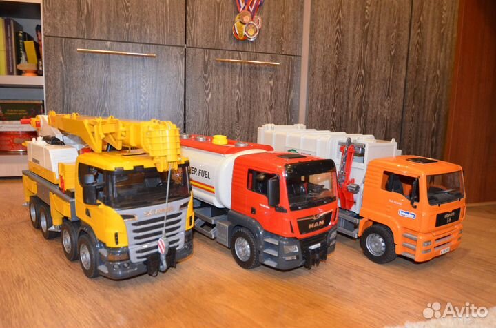 Атомобили Bruder Германия