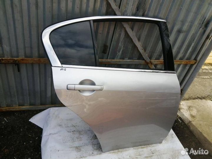 Дверь задняя правая Infiniti G 25/35/37 (2005-201