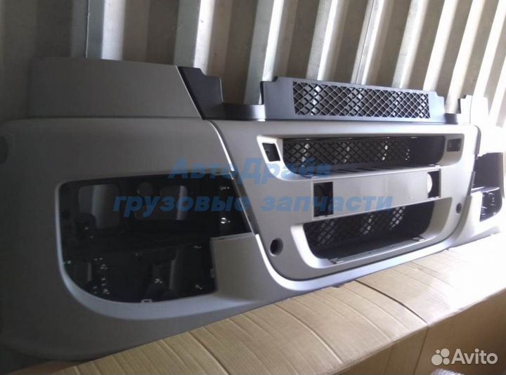 Бампер передний Ивеко Стралис 504186929