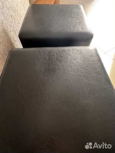 Пуфик кожаный