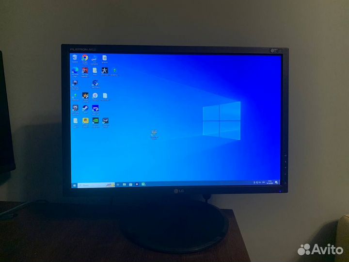 Монитор LG Flatron L204WT-BF 