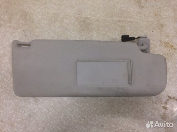 Козырек солнцезащитный правый Volkswagen Golf5 1K1