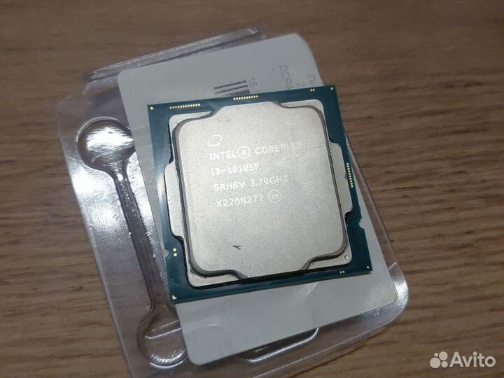 Intel Core i3 10105f s.1200