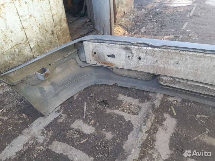 Бампер передний вольво 850