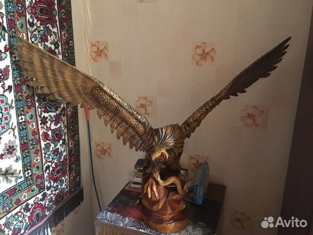 Деревянная статуэтка Орел